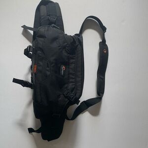 Lowepro Inverse 200 AW Camera Bag